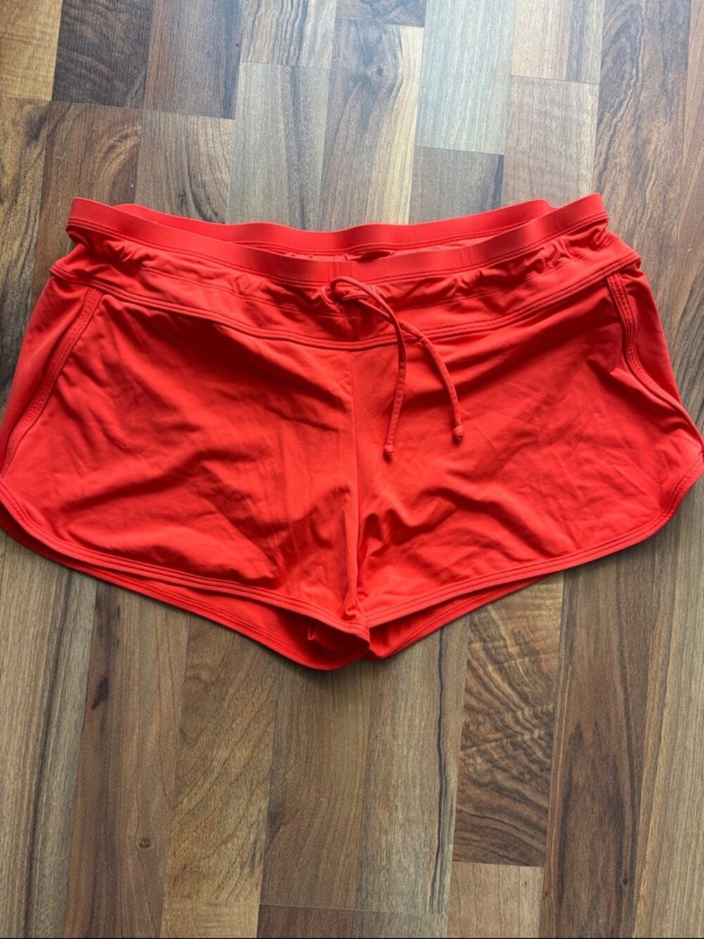 Athleta Bright Red Women's Athletic Drawstring Shorts Size M